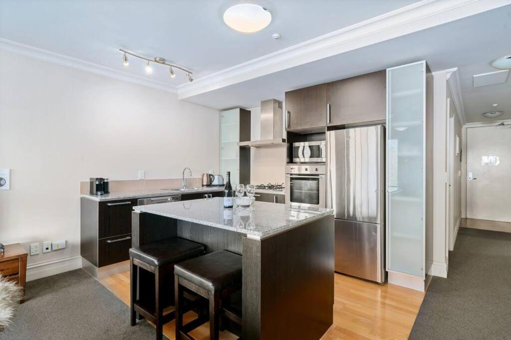 The Beacon - 2 Bedroom Luxe Apartment Квінстаун Екстер'єр фото